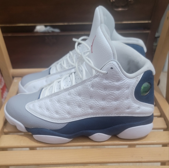 Jordans - Picture 2 of 4